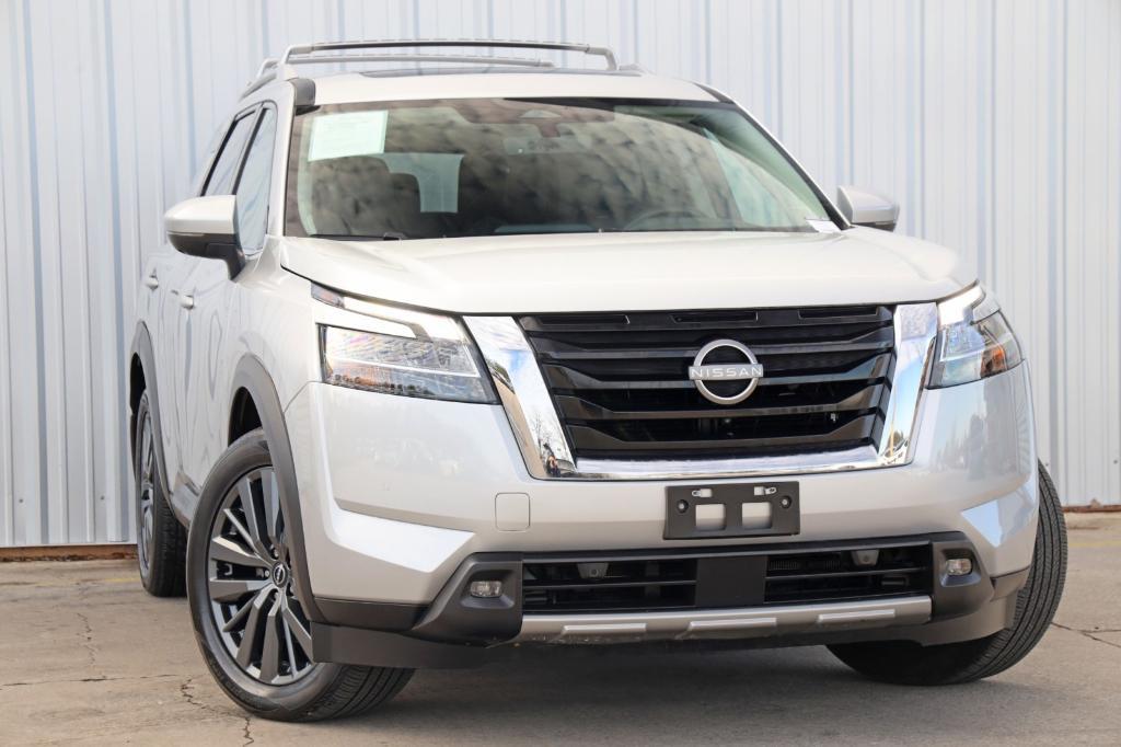 used 2023 Nissan Pathfinder car, priced at $29,000