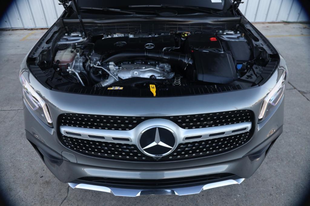 used 2021 Mercedes-Benz GLB 250 car, priced at $26,000