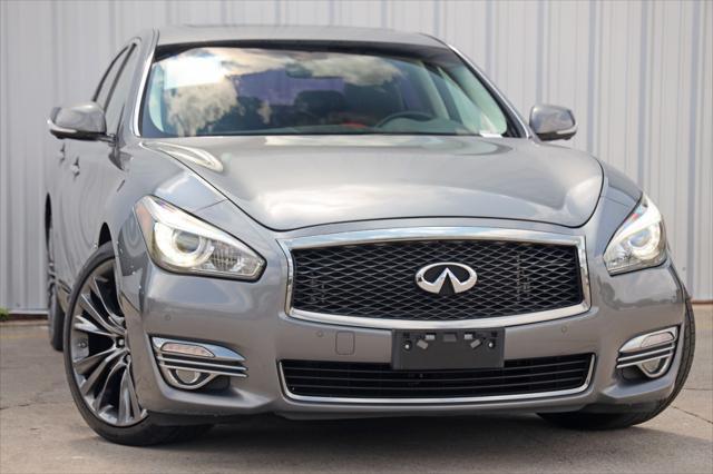 used 2016 INFINITI Q70 car, priced at $15,000