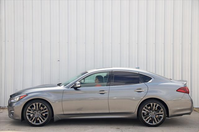 used 2016 INFINITI Q70 car, priced at $15,000