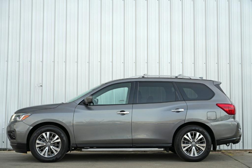 used 2020 Nissan Pathfinder car, priced at $15,500