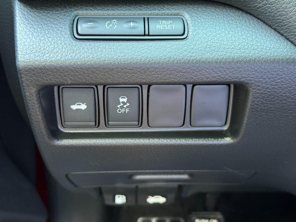 used 2018 Nissan Altima car, priced at $10,000