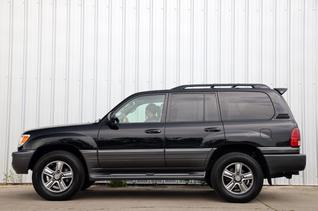 used 2006 Lexus LX 470 car, priced at $16,000