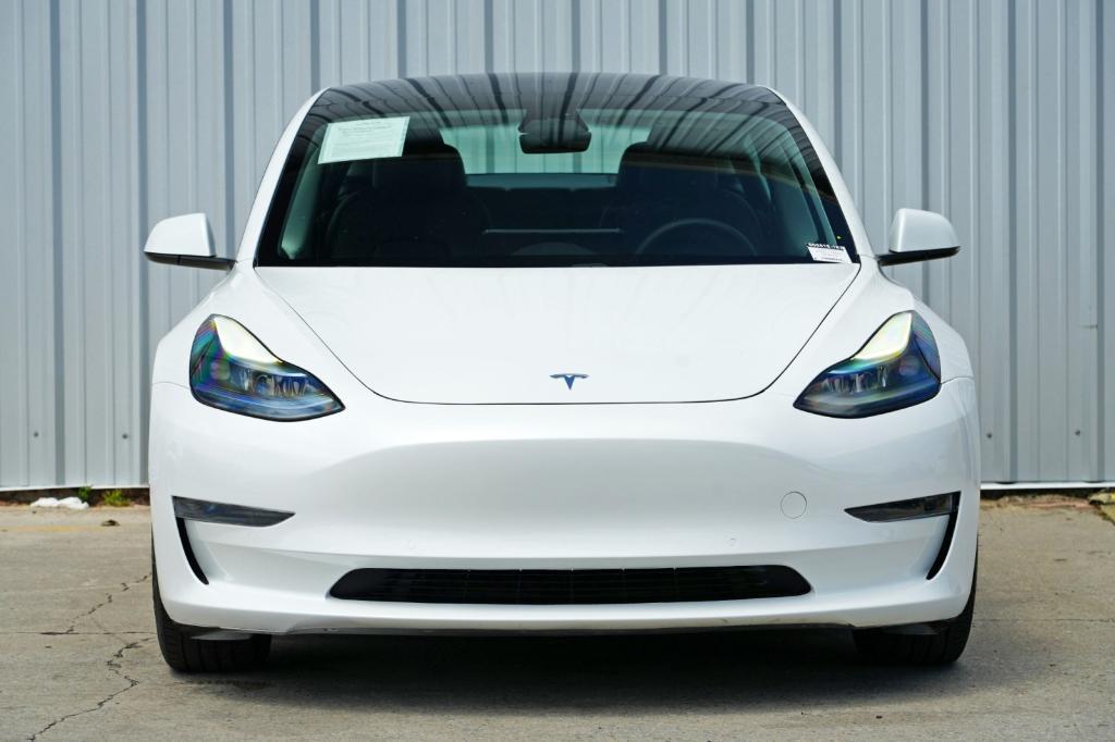 used 2021 Tesla Model 3 car, priced at $21,000