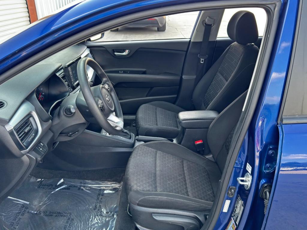 used 2020 Kia Rio car