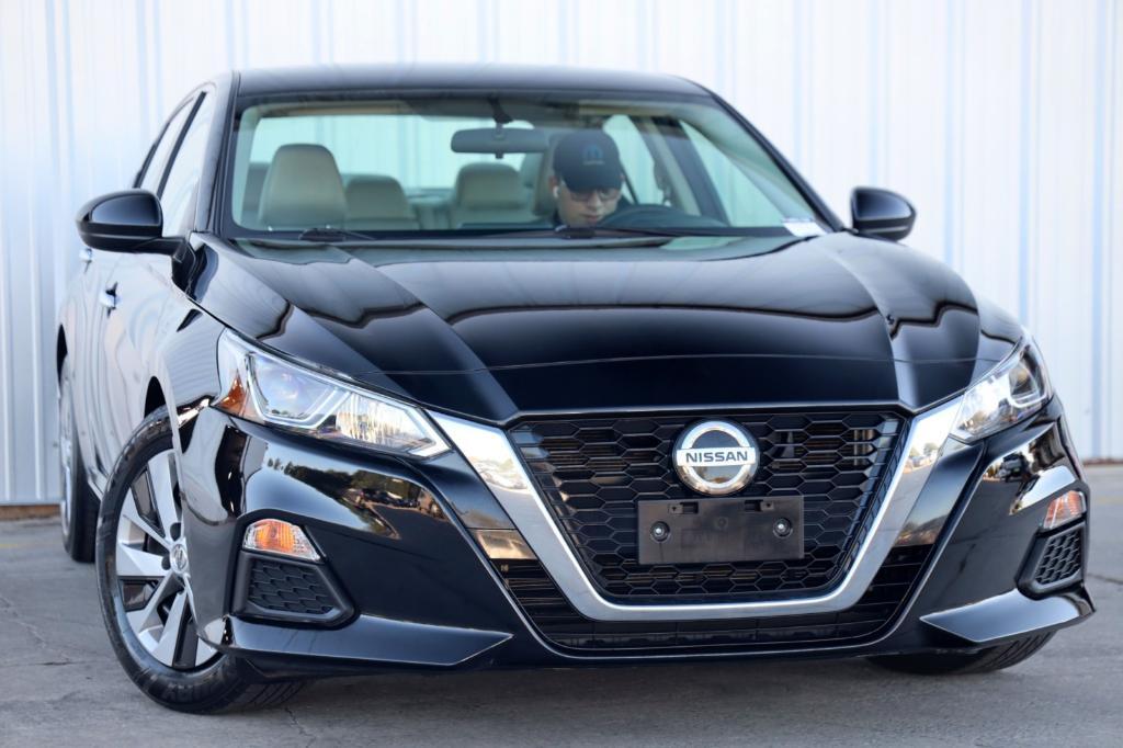 used 2020 Nissan Altima car, priced at $13,500