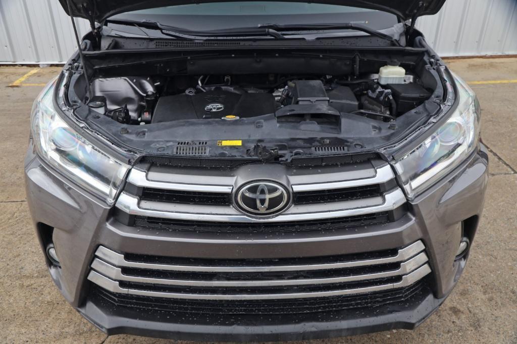 used 2017 Toyota Highlander car, priced at $16,500