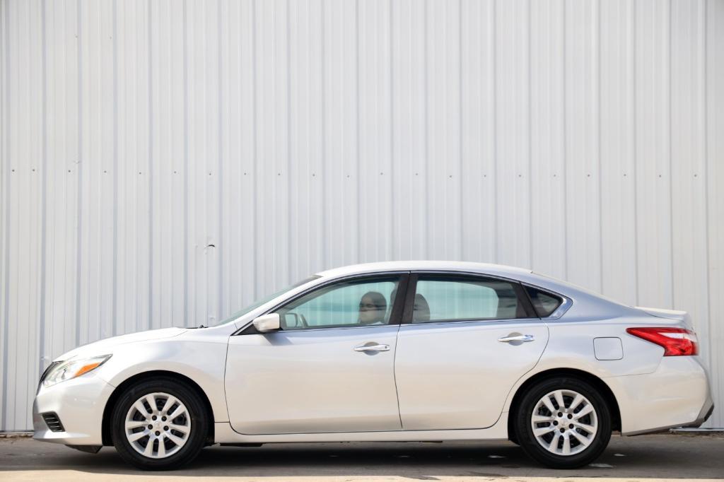 used 2016 Nissan Altima car, priced at $7,000