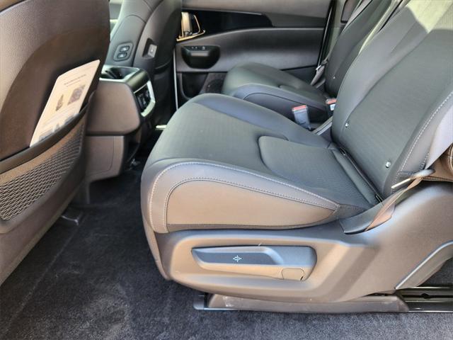 new 2026 Kia Carnival Hybrid car, priced at $53,369