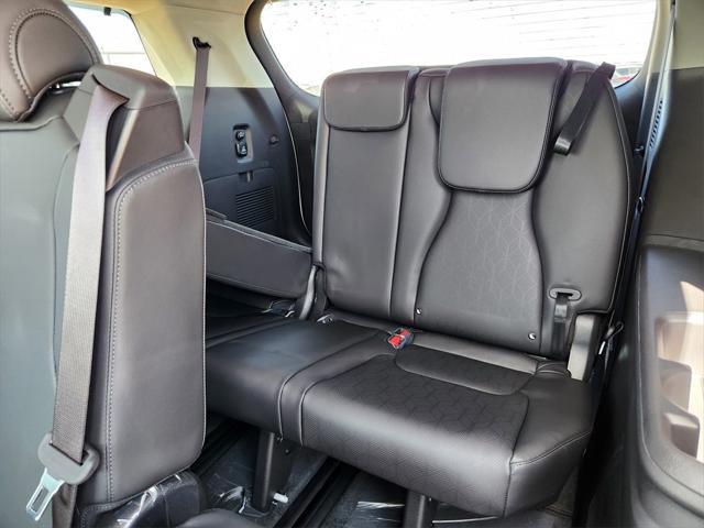 new 2025 Kia Carnival Hybrid car, priced at $50,949