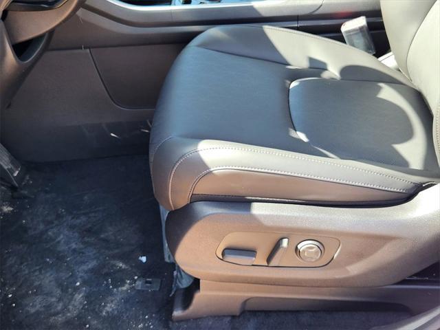 new 2025 Kia Carnival Hybrid car, priced at $50,949