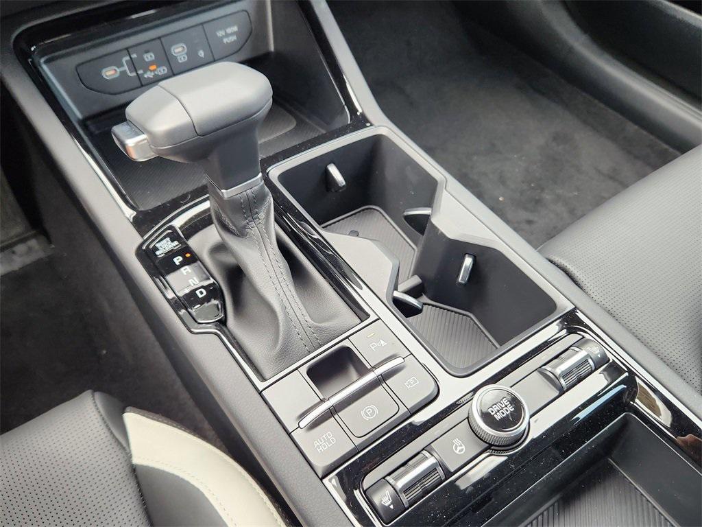 new 2025 Kia K5 car, priced at $28,543