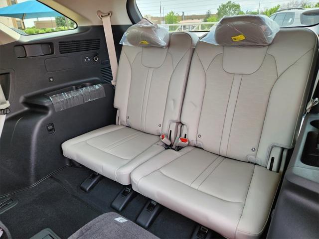 new 2025 Kia Sorento car, priced at $40,494