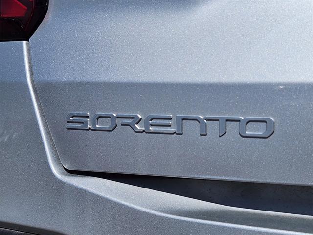 new 2025 Kia Sorento Hybrid car, priced at $38,829