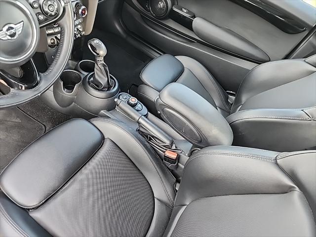 used 2018 MINI Hardtop car, priced at $18,333