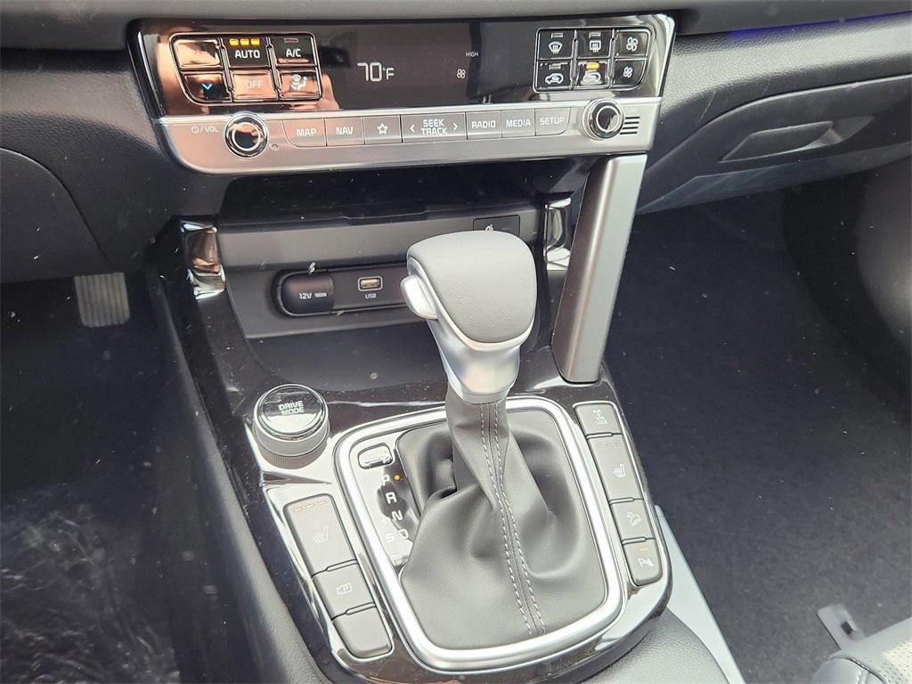 new 2025 Kia Seltos car, priced at $27,359