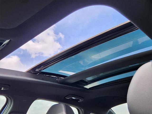 new 2025 Kia K5 car, priced at $31,995