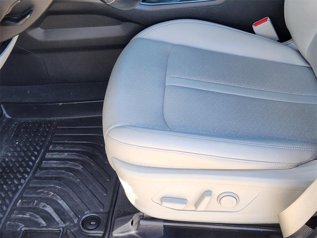 used 2022 Kia Sorento car, priced at $30,586