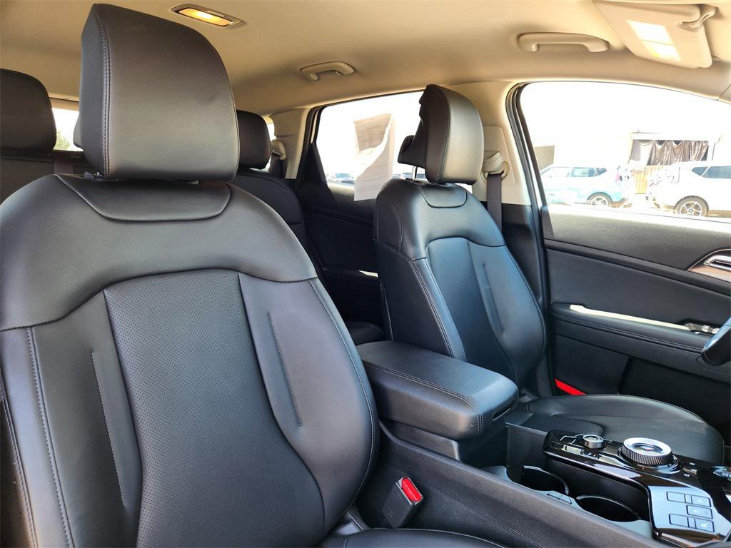used 2023 Kia Sportage Hybrid car, priced at $27,997