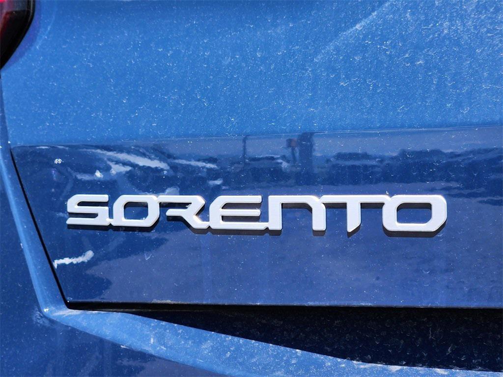 new 2025 Kia Sorento car, priced at $38,804