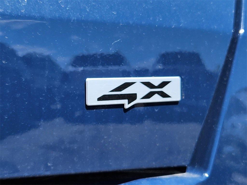 new 2025 Kia Sorento car, priced at $39,029