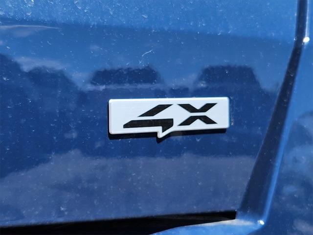 new 2025 Kia Sorento car, priced at $41,197