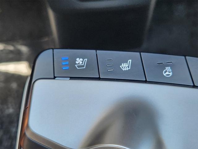 new 2025 Kia EV6 car, priced at $53,128