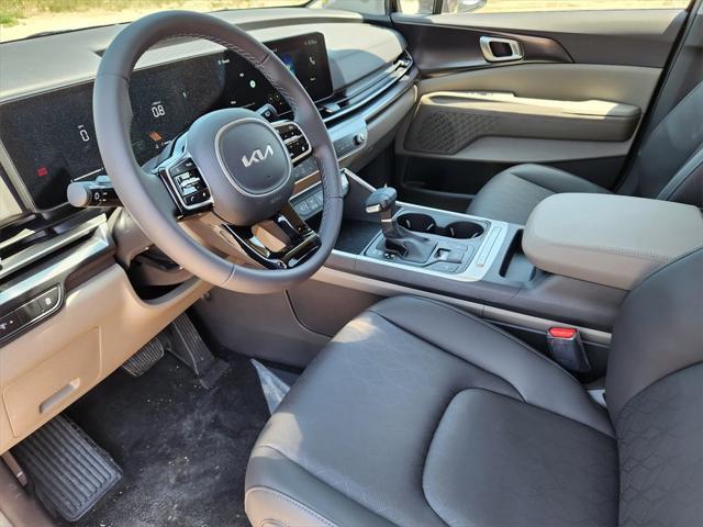 new 2025 Kia Carnival car, priced at $39,392