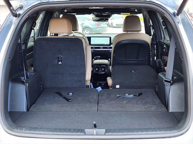 used 2024 Kia Sorento car, priced at $40,455