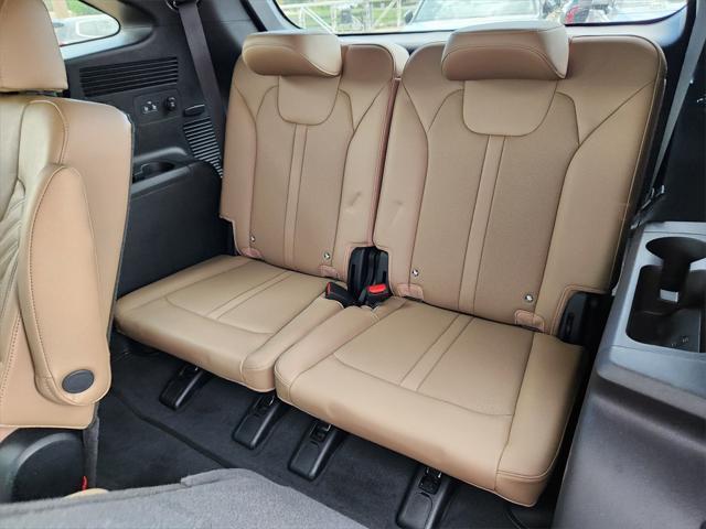 used 2024 Kia Sorento car, priced at $40,455