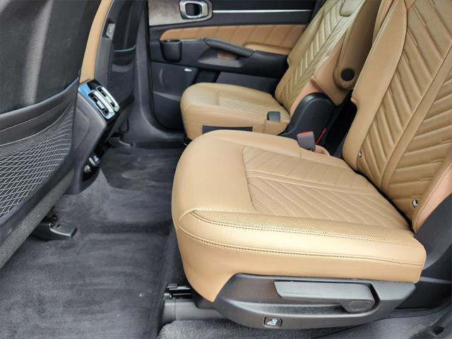 used 2024 Kia Sorento car, priced at $40,455
