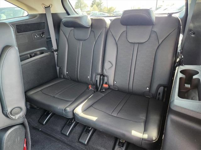 new 2025 Kia Sorento car, priced at $42,601