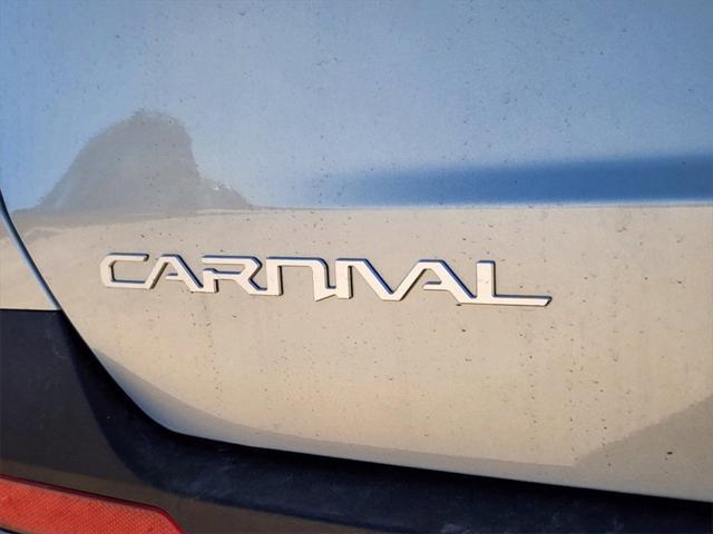 new 2025 Kia Carnival Hybrid car, priced at $46,505