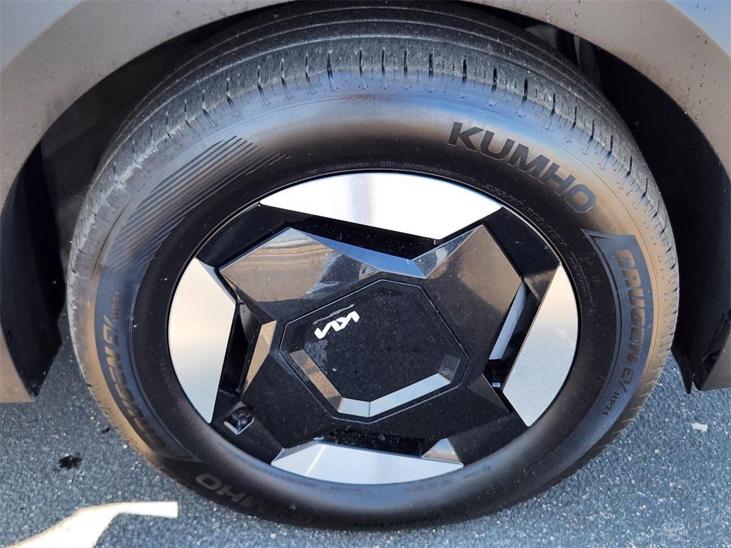 used 2024 Kia EV9 car, priced at $44,999