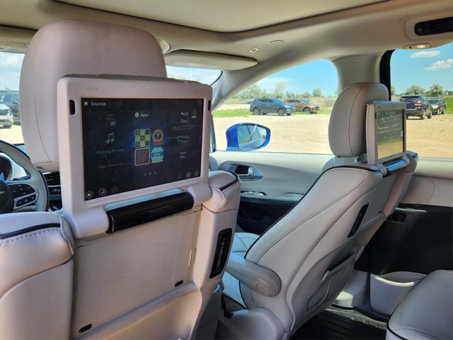 used 2018 Chrysler Pacifica Hybrid car, priced at $20,777