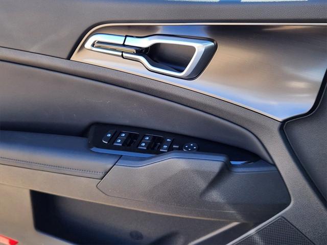 new 2025 Kia Sportage Hybrid car, priced at $35,595