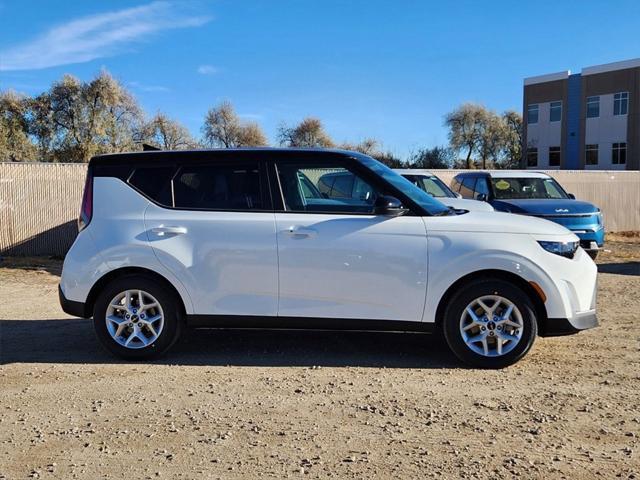 new 2025 Kia Soul car, priced at $23,944