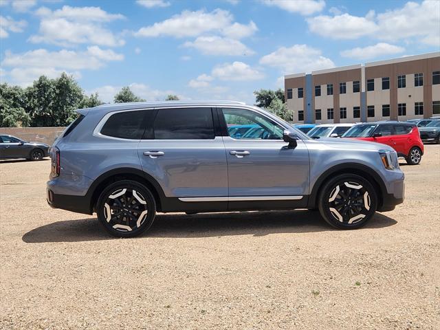 used 2023 Kia Telluride car, priced at $42,124