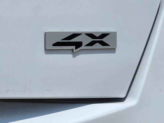 new 2025 Kia Sorento car, priced at $39,916