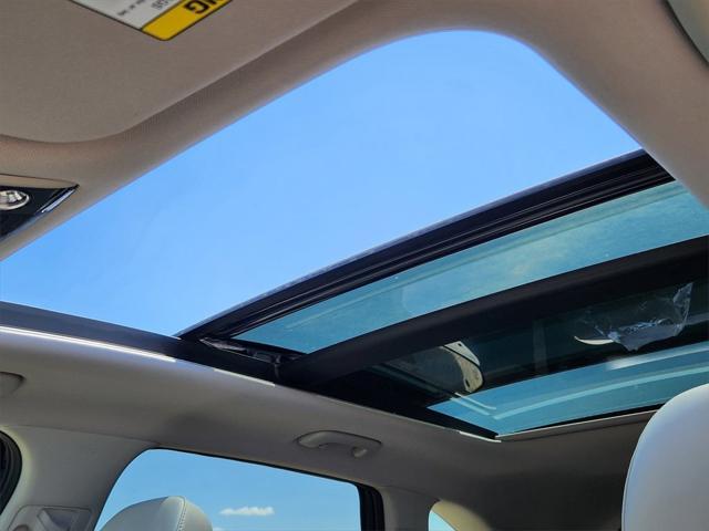 new 2025 Kia Sorento car, priced at $40,921