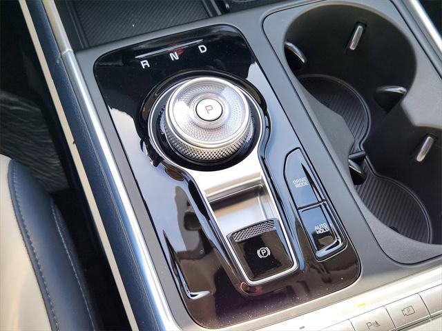 new 2025 Kia Carnival Hybrid car, priced at $43,459