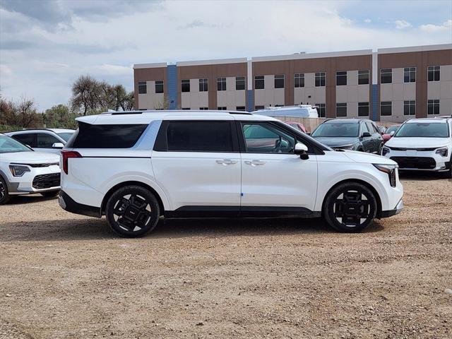 new 2025 Kia Carnival car, priced at $40,712