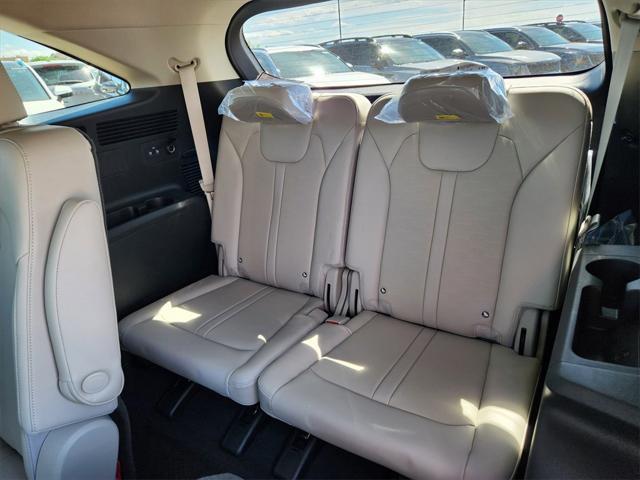 new 2025 Kia Sorento car, priced at $41,885