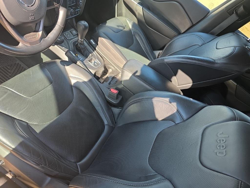 used 2020 Jeep Cherokee car, priced at $19,991