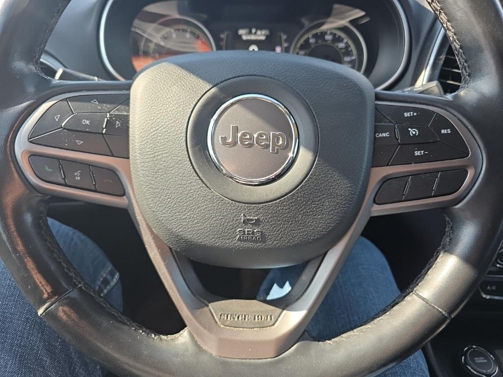 used 2020 Jeep Cherokee car, priced at $19,991