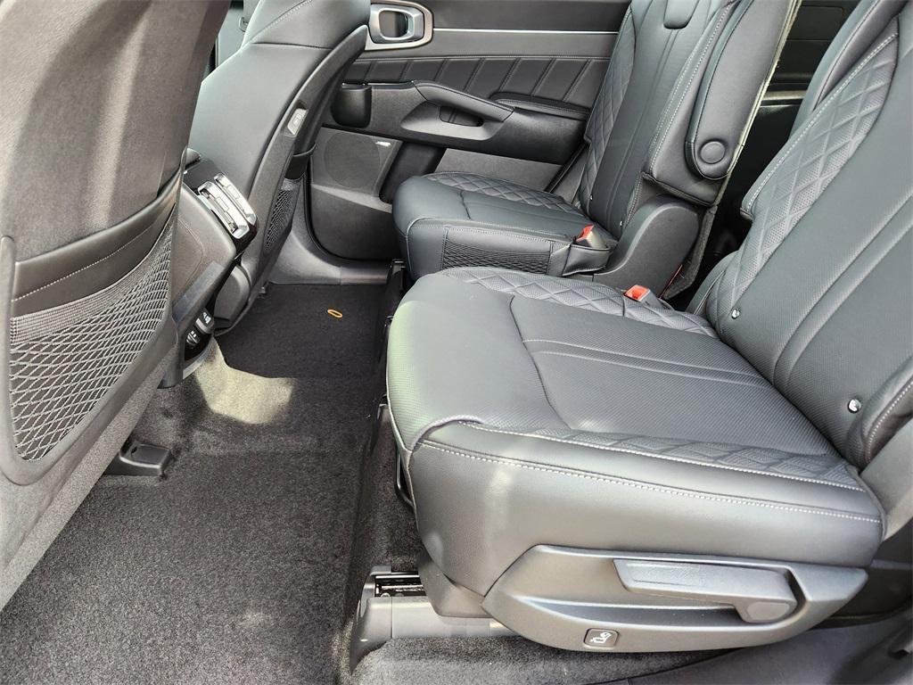 new 2026 Kia Sorento Hybrid car, priced at $49,010