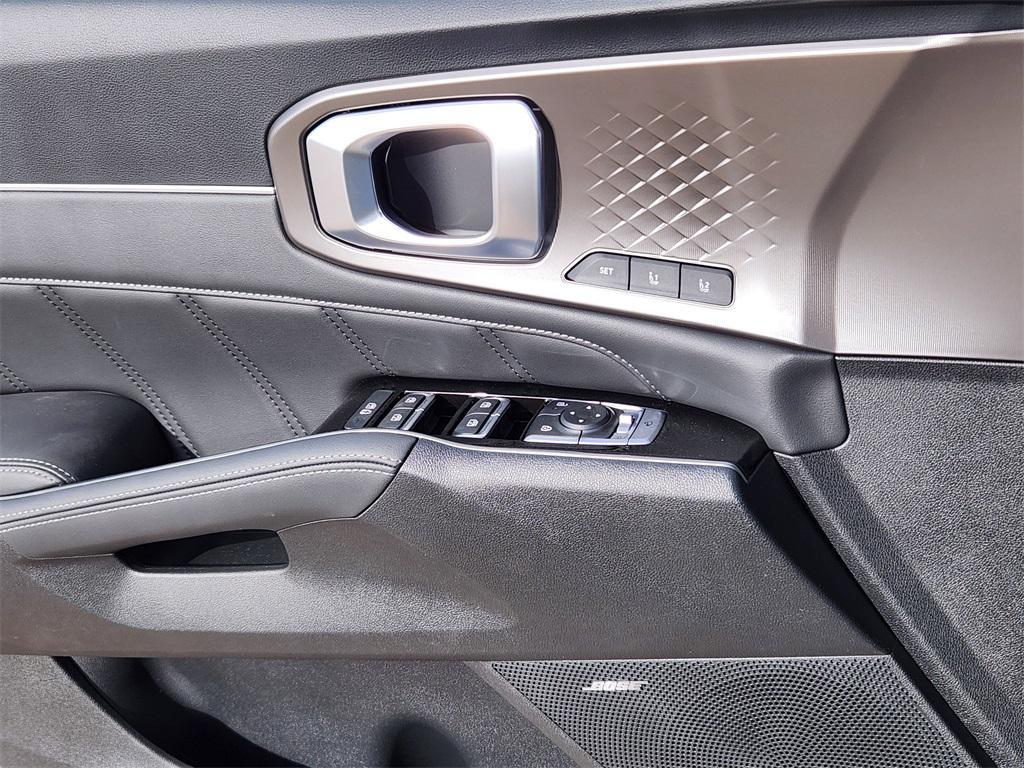 new 2026 Kia Sorento Hybrid car, priced at $49,010