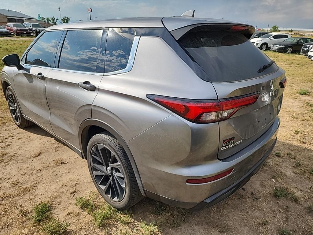 used 2022 Mitsubishi Outlander car, priced at $25,921