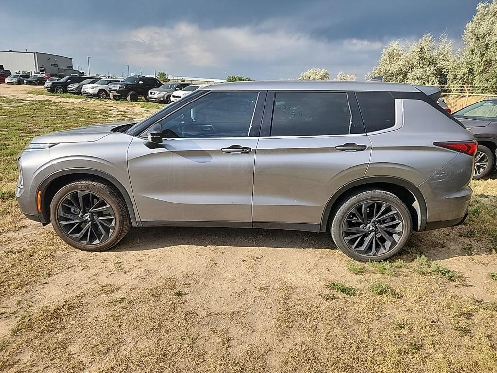 used 2022 Mitsubishi Outlander car, priced at $25,921
