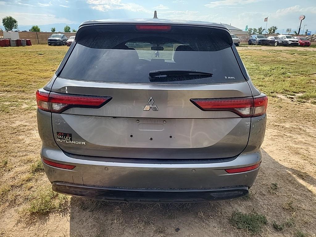 used 2022 Mitsubishi Outlander car, priced at $25,921